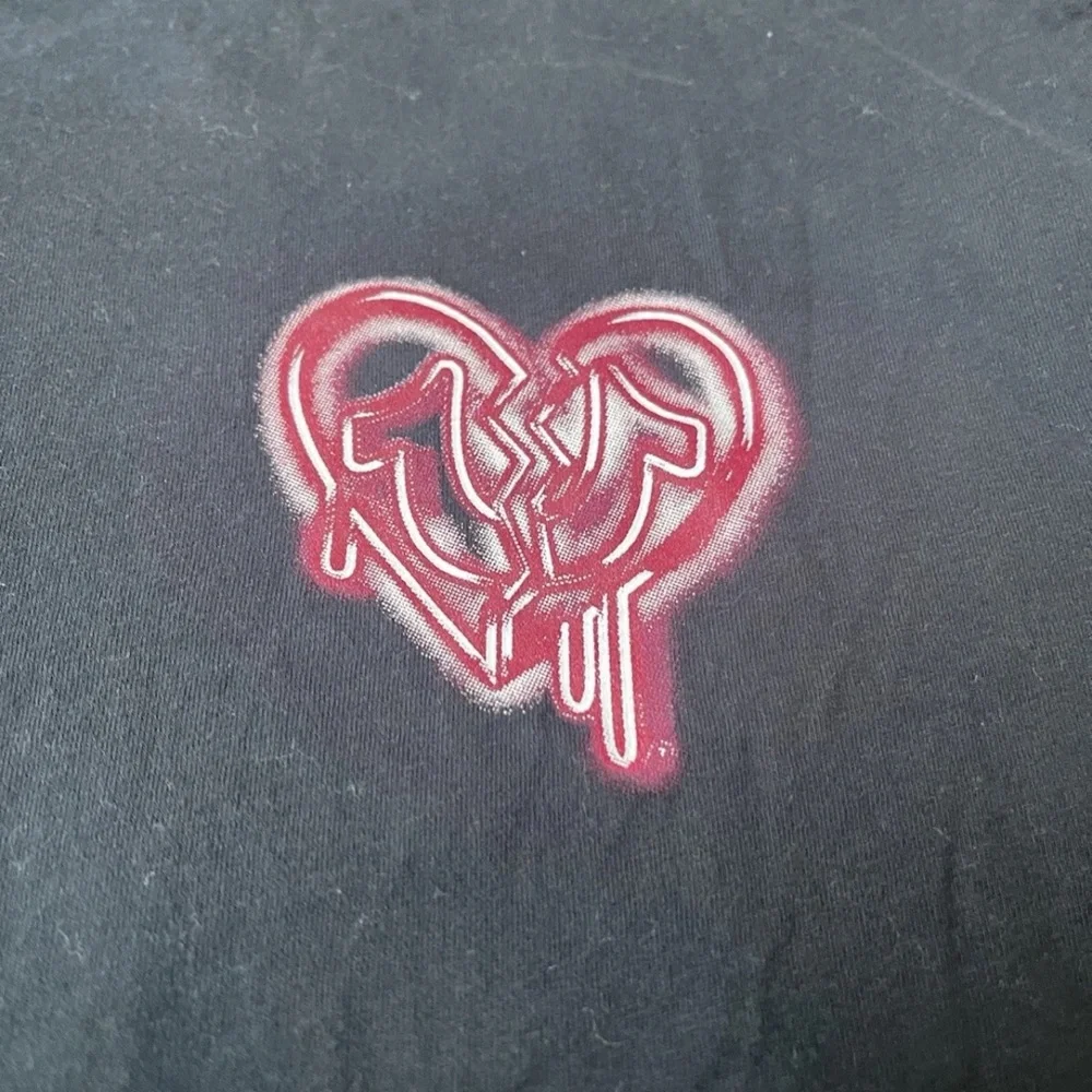 True religion “HEARTBREAKER” World Tour T Shirt Y2K